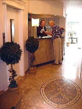 Hotell Drei Koenige Dom 3*